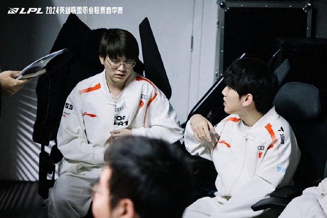 现尤为突出