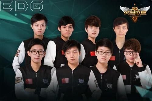 这对组合在 这对组合在