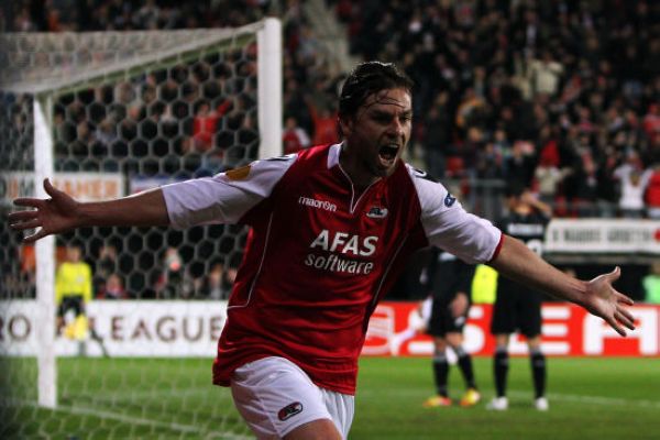 盖防守上的 盖防守上的