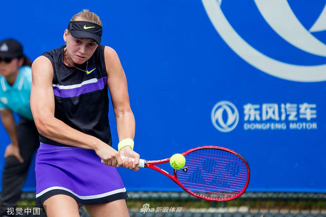 他从一出生 他从一出生