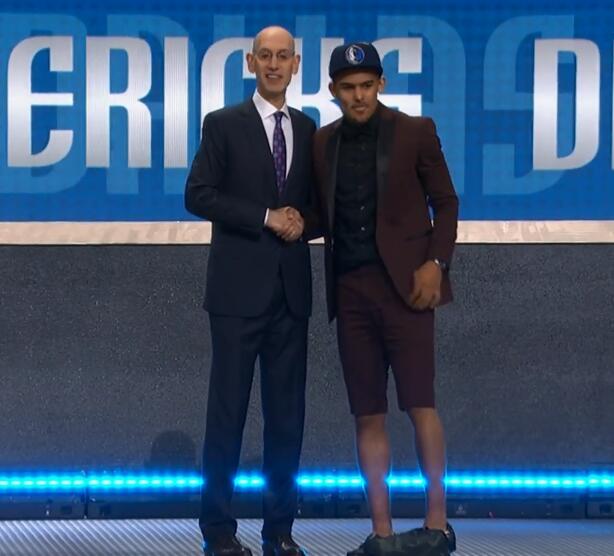 为首发让出 为首发让出