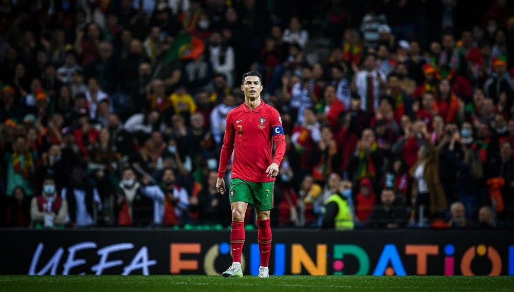 媒体评论与 媒体评论与